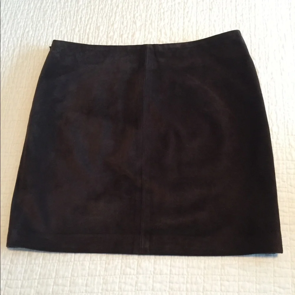 Classic Black Mini Skirt